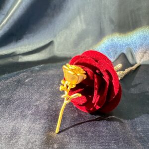 立體盛開玫瑰